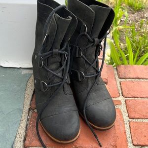 SOREL black boots size 7.5 women